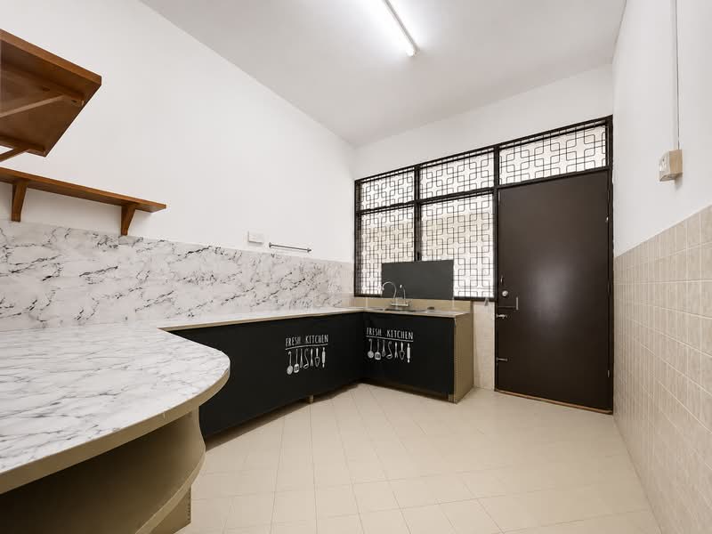 2.5-storey Terraced House for Rent in Island Glades (Jelutong) - Michelle Lai - Kitchen - PropertyGuru.com.my