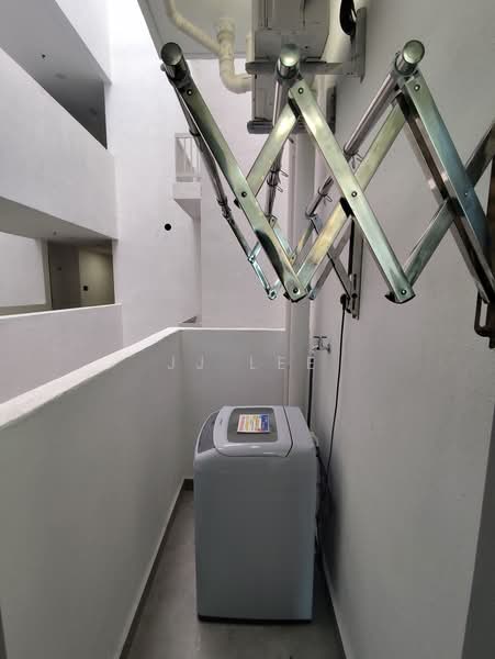 Servis Apartment untuk Disewa di 121 Residences - JJ Lee - Balcony - PropertyGuru.com.my