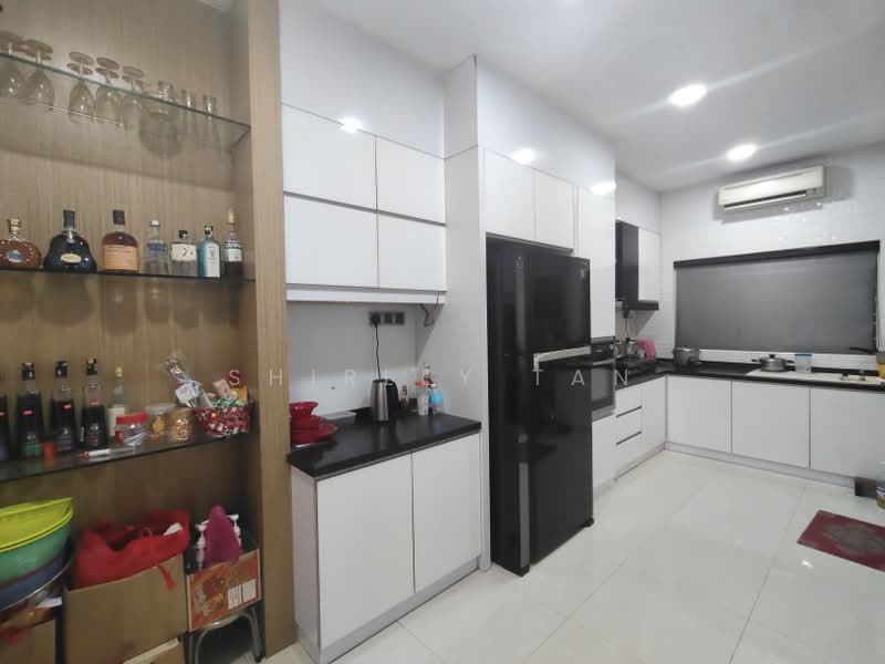 Rumah Teres 3 Tingkat untuk Dijual di Taman Putra Prima (Puchong) - Shirley Tan - Kitchen - PropertyGuru.com.my
