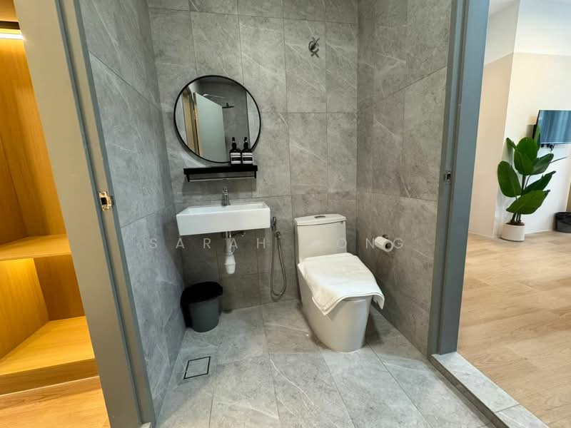 Servis Apartment untuk Disewa di The Suite - Sarah Wong - Bathroom - PropertyGuru.com.my