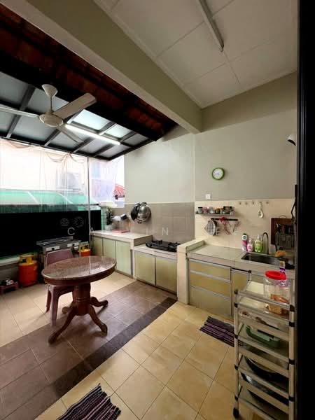 Semi-Detached House for Sale in Taman Pelangi Indah (Ulu Tiram) - Calvin Lee - PropertyGuru.com.my