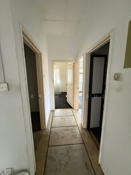 Shop for Rent in SS19 (Subang Jaya) - Farah Rasul - Corridor - PropertyGuru.com.my