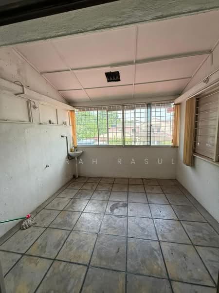 Shop for Rent in SS19 (Subang Jaya) - Farah Rasul - Interior - PropertyGuru.com.my