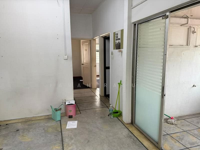 Shop for Rent in SS19 (Subang Jaya) - Farah Rasul - Interior - PropertyGuru.com.my