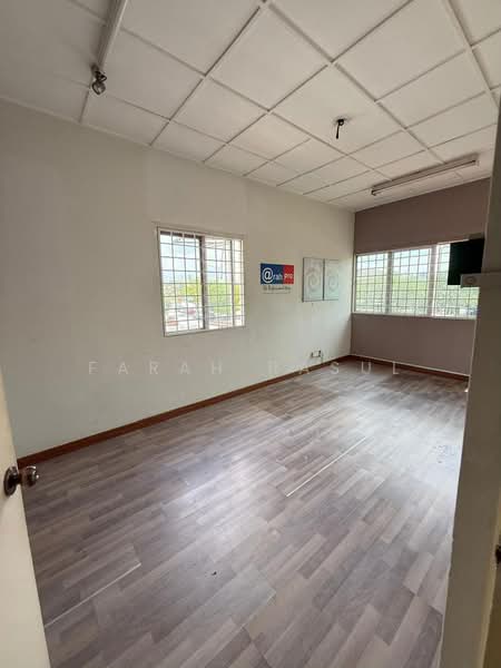 Shop for Rent in SS19 (Subang Jaya) - Farah Rasul - Interior - PropertyGuru.com.my