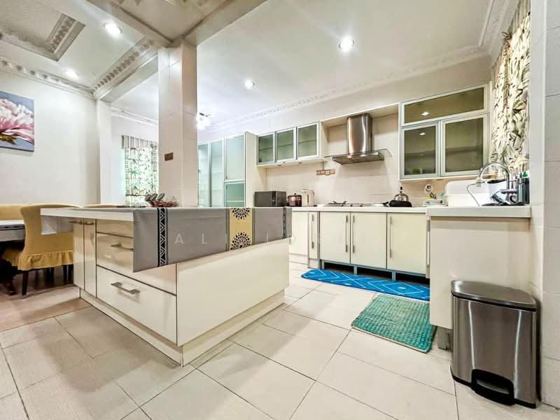Rumah Berkembar untuk Dijual di D'Kayangan (Shah Alam) - Ali Idris - Kitchen - PropertyGuru.com.my