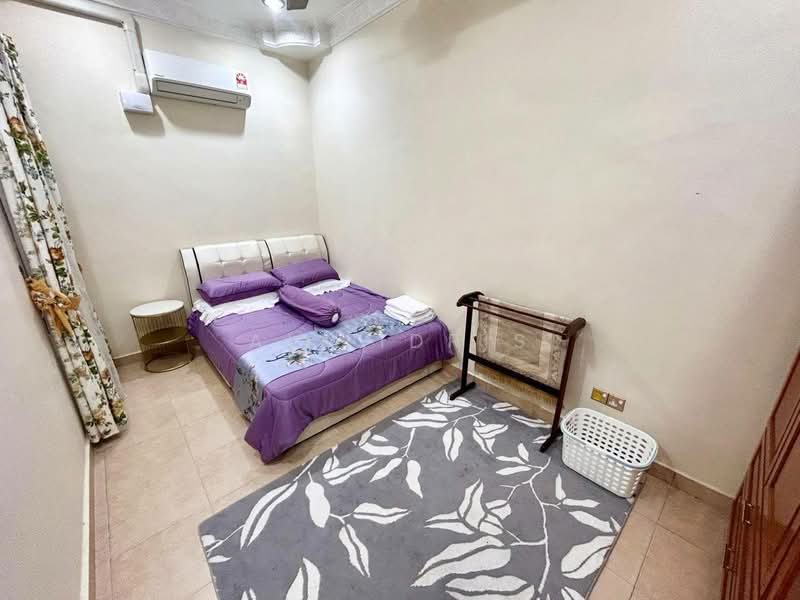 Rumah Berkembar untuk Dijual di D'Kayangan (Shah Alam) - Ali Idris - Bedroom - PropertyGuru.com.my