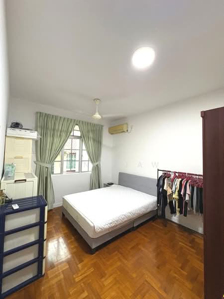 Semi-Detached House for Sale in Taman Pelangi Indah (Ulu Tiram) - Kino Jaw - Bedroom - PropertyGuru.com.my