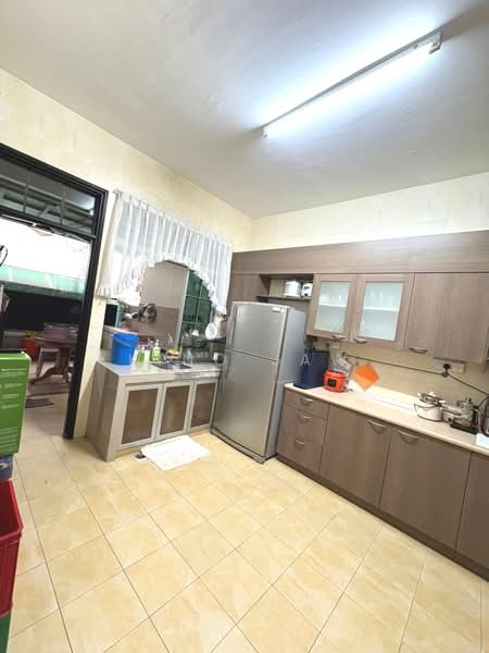 Semi-Detached House for Sale in Taman Pelangi Indah (Ulu Tiram) - Kino Jaw - Kitchen - PropertyGuru.com.my