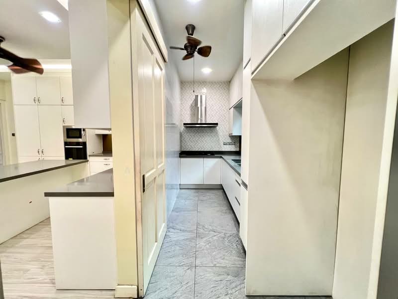 Semi-Detached House for Sale in Seksyen 13 (Shah Alam) - Ali Idris - Kitchen - PropertyGuru.com.my