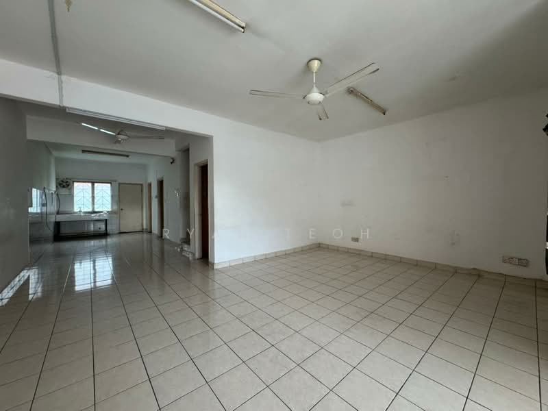 2-storey Terraced House for Rent in Taman Megah Kepong (Kepong) - Ryan Teoh - Living Room - PropertyGuru.com.my
