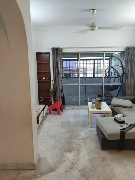 Pangsapuri untuk Dijual di Mutiara View - Boon Siew - Living Room - PropertyGuru.com.my