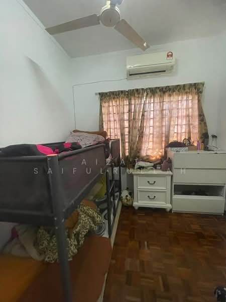 Rumah Teres 2 Tingkat untuk Dijual di Putra Heights (Subang Jaya) - Aizat Saifulrullah - Bedroom - PropertyGuru.com.my