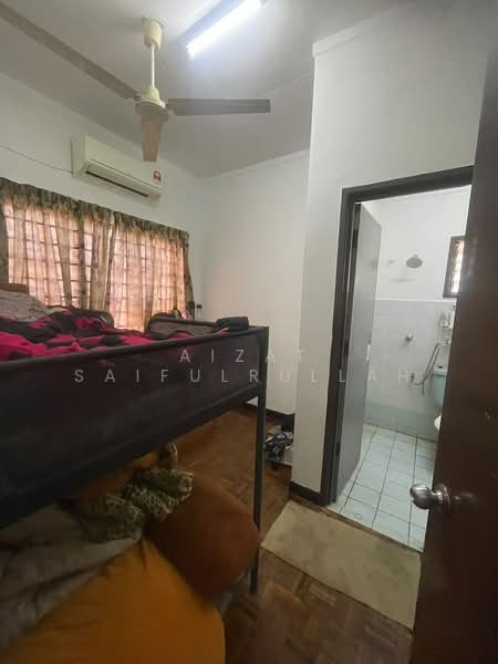 Rumah Teres 2 Tingkat untuk Dijual di Putra Heights (Subang Jaya) - Aizat Saifulrullah - Bedroom - PropertyGuru.com.my