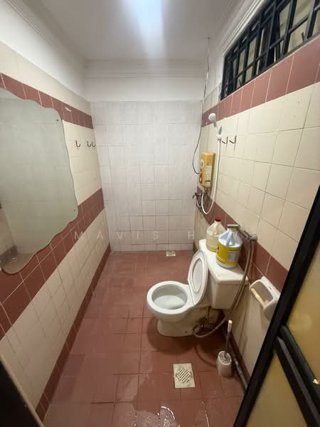 2-storey Terraced House for Rent in Taman Mount Austin (Tebrau) - Mavis Hew - Bathroom - PropertyGuru.com.my