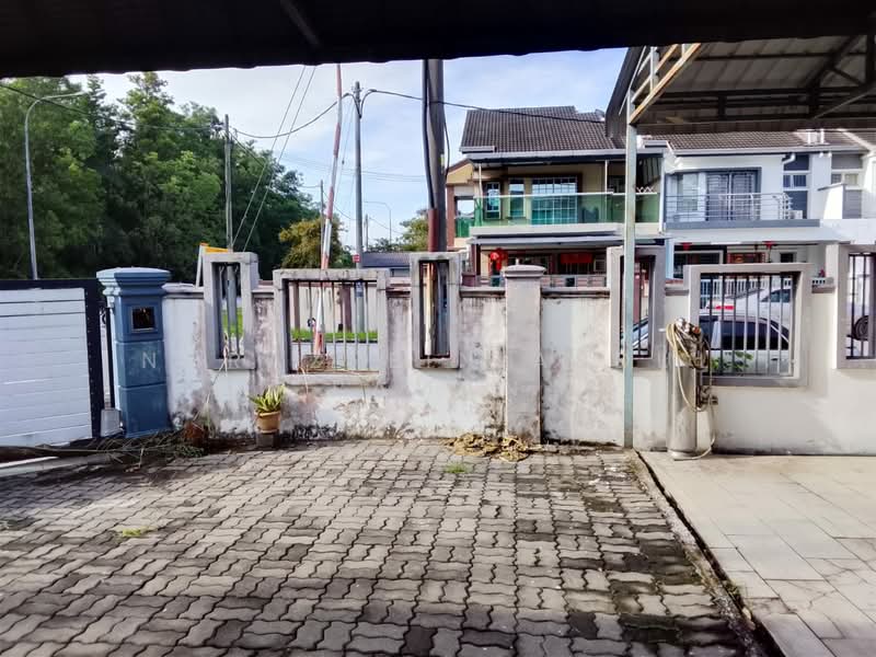 Rumah Teres 2 Tingkat untuk Dijual di Bukit Beruntung (Selangor) - Norazrein Abdul Raman - Exterior - PropertyGuru.com.my