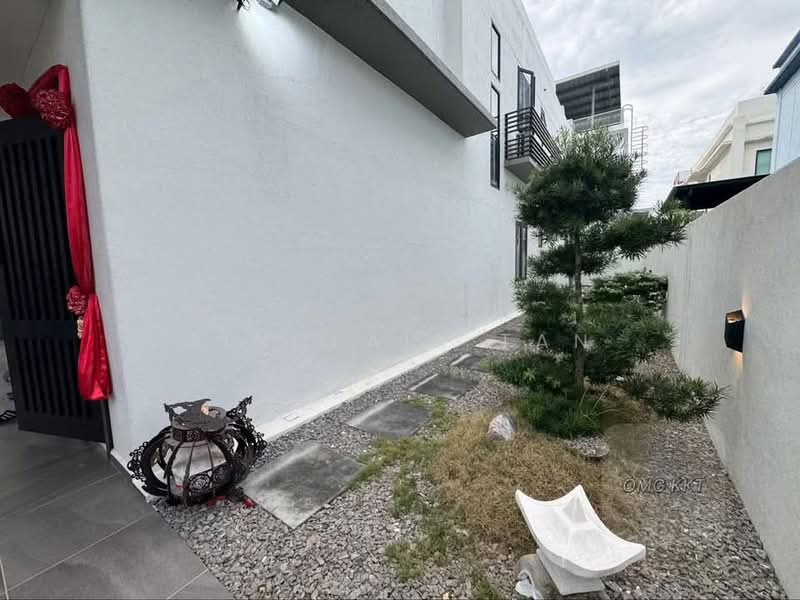 Bungalow for Sale in Taman Aman Perdana (Kapar) - Sinclair Tan - Exterior - PropertyGuru.com.my