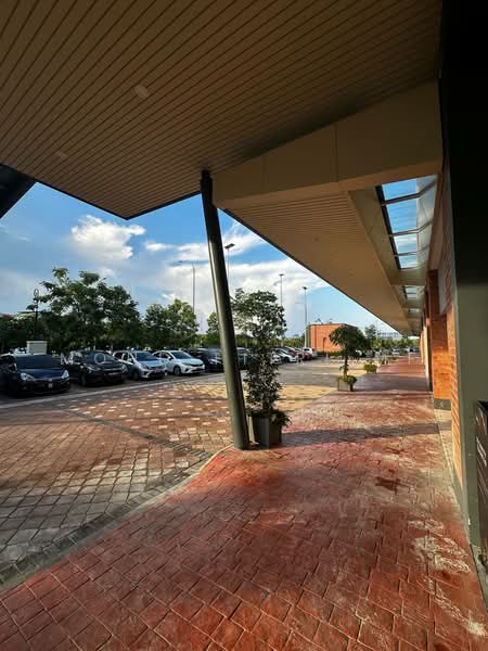 Shop for Rent in Banting (Selangor) - Mohd Fitri MF - Exterior - PropertyGuru.com.my