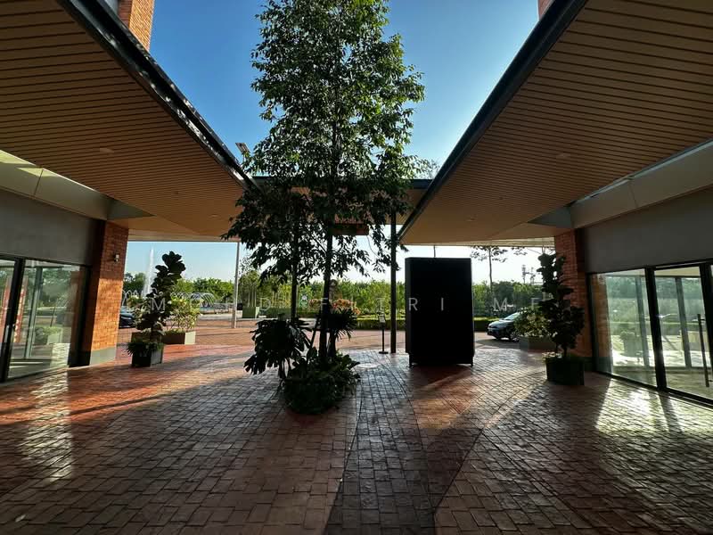 Shop for Rent in Banting (Selangor) - Mohd Fitri MF - Exterior - PropertyGuru.com.my