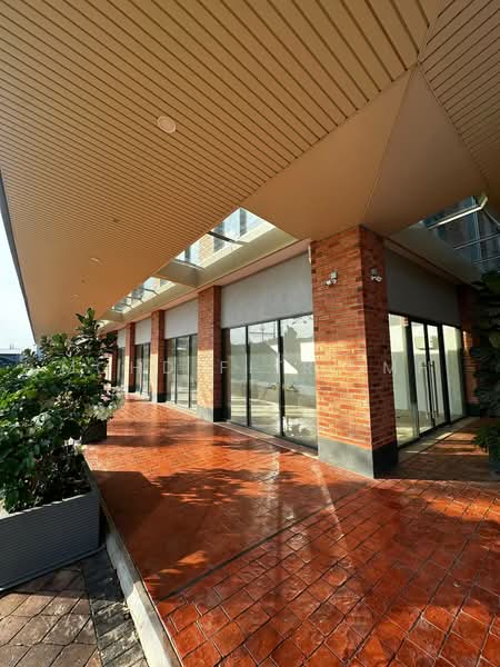Shop for Rent in Banting (Selangor) - Mohd Fitri MF - Exterior - PropertyGuru.com.my