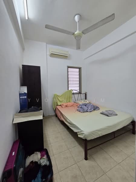 Service Residence for Sale at Bayu Puteri 3 - Yvonne Lim - Bedroom - PropertyGuru.com.my