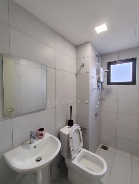 Service Residence for Rent at Seiring Residensi - JJ Lee - Bathroom - PropertyGuru.com.my