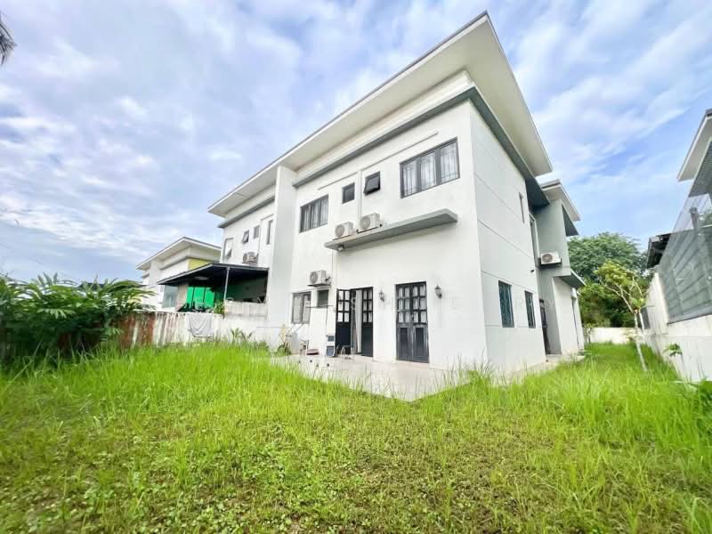 Semi-Detached House for Sale in Bukit Rahman Putra (Sungai Buloh) - Niesya Shuekry - Exterior - PropertyGuru.com.my