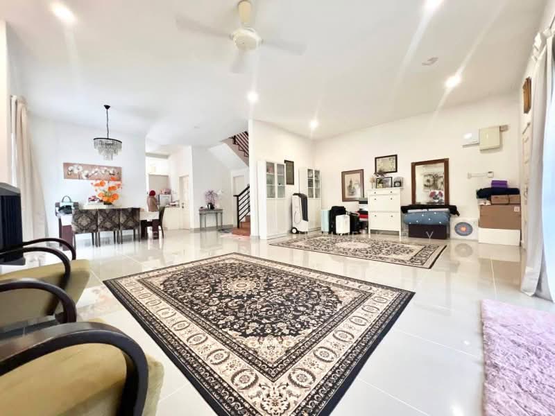 Semi-Detached House for Sale in Bukit Rahman Putra (Sungai Buloh) - Niesya Shuekry - Living Room - PropertyGuru.com.my