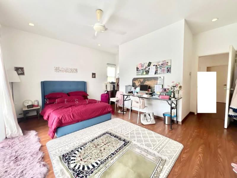 Semi-Detached House for Sale in Bukit Rahman Putra (Sungai Buloh) - Niesya Shuekry - Bedroom - PropertyGuru.com.my