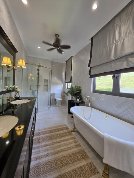 Semi-Detached House for Sale in Taman Sri Ukay (Ulu Kelang) - Jayyong Ng - Bathroom - PropertyGuru.com.my