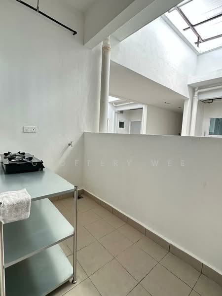 Service Residence for Rent at Amber Cove - Geoffery Wee - Kitchen - PropertyGuru.com.my