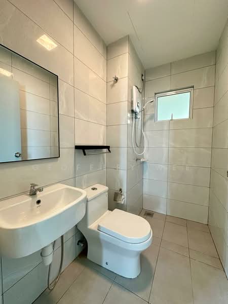 Service Residence for Rent at Amber Cove - Geoffery Wee - Bathroom - PropertyGuru.com.my