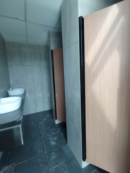 Cluster Factory for Rent in Johor Bahru (Johor) - Max Loh - Bathroom - PropertyGuru.com.my