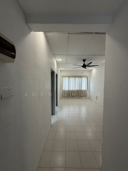 Rumah Bandar untuk Disewa di Taman Setia Indah (Tebrau) - Jojo Chung - Corridor - PropertyGuru.com.my