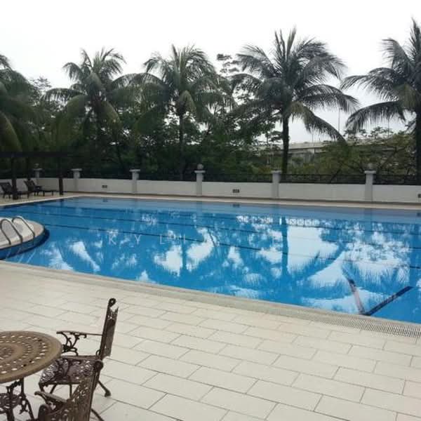 Kondominium untuk Dijual di Vista Komanwel A - Kylie Lee - Pool - PropertyGuru.com.my