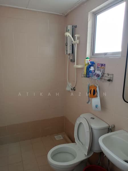 Kondominium untuk Disewa di Mentari Kondominium - Atikah Azman - Bathroom - PropertyGuru.com.my