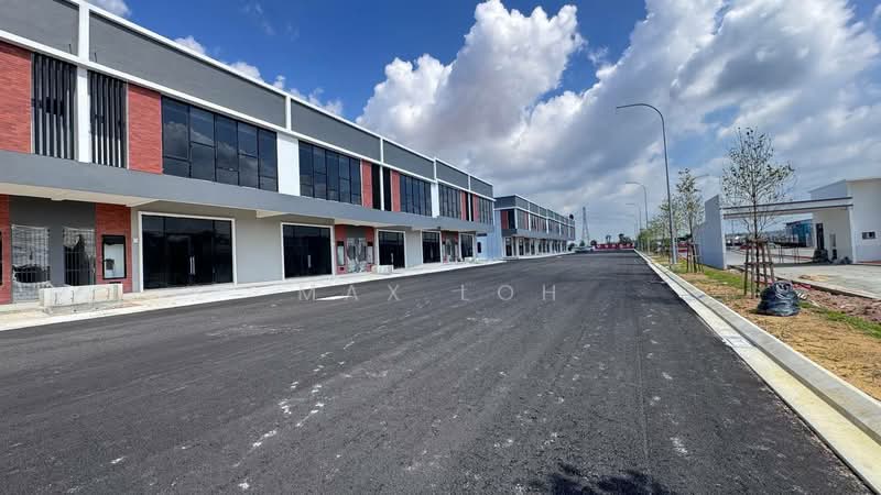Kilang untuk Disewa di Akasia Business Park (Ulu Tiram) - Max Loh - Exterior - PropertyGuru.com.my