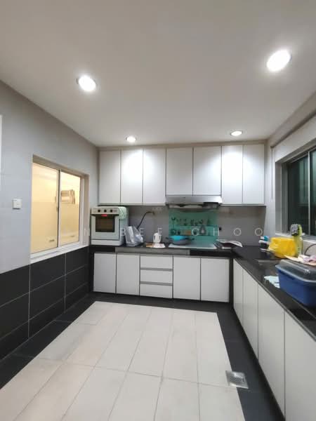 2-storey Terraced House for Sale in Bandar Kinrara Seksyen 1 (Bandar Kinrara) - Tan Bee Choo - Kitchen - PropertyGuru.com.my
