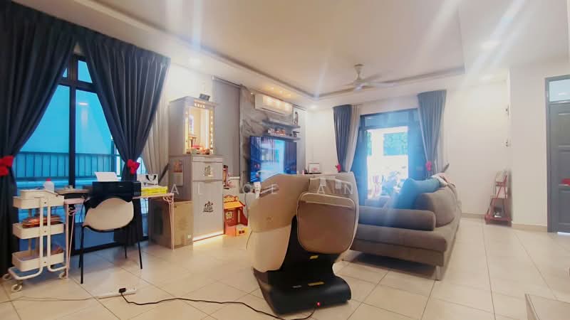 Cluster House for Sale in Austin Heights (Tebrau) - Alice Ang - Living Room - PropertyGuru.com.my