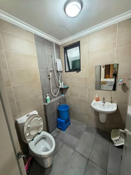 Rumah Teres 2 Tingkat untuk Dijual di Puchong (Selangor) - Daren Tan - Bathroom - PropertyGuru.com.my