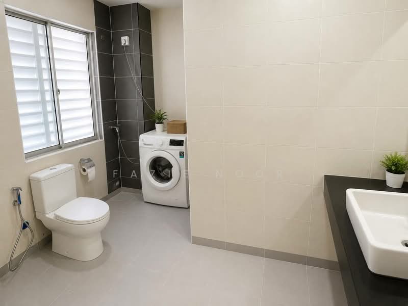 Rumah Teres 3 Tingkat untuk Dijual di Sungai Buloh (Selangor) - Fazie Noor - Bathroom - PropertyGuru.com.my