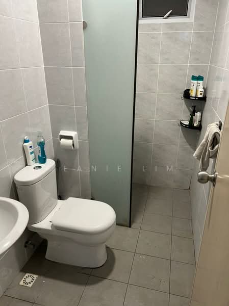 Condominium for Rent at i-Santorini - Jeanie Lim - Bathroom - PropertyGuru.com.my