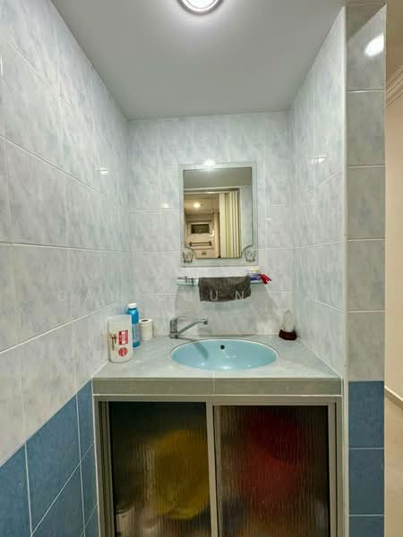Apartment for Rent at University Place (Plaza Ivory) - Gan Chun Kai - Bathroom - PropertyGuru.com.my