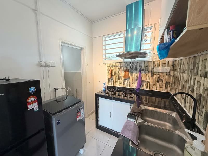 Apartment for Rent at Skyridge Apartment - Gan Chun Kai - Kitchen - PropertyGuru.com.my