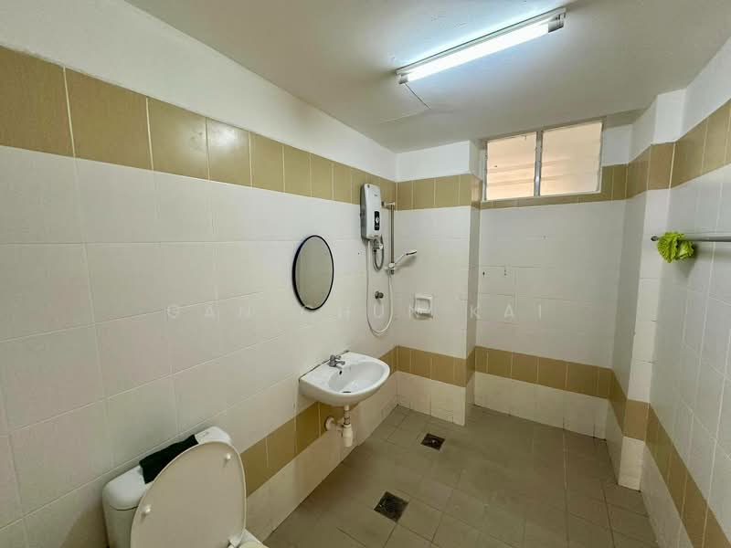 Condominium for Rent at D'Piazza - Gan Chun Kai - Bathroom - PropertyGuru.com.my