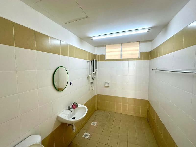 Condominium for Rent at D'Piazza - Gan Chun Kai - Bathroom - PropertyGuru.com.my