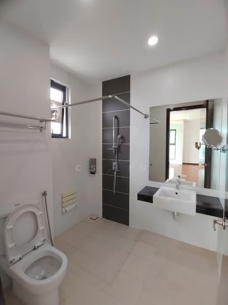 Semi-Detached House for Sale in Ampang (Kuala Lumpur) - CS Lim - Bathroom - PropertyGuru.com.my