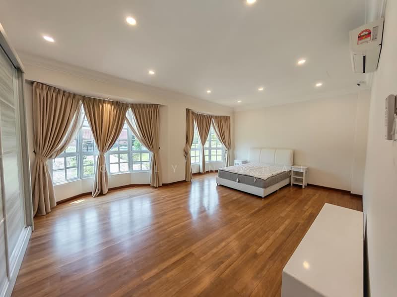 Rumah Banglo untuk Dijual di Leisure Farm (Gelang Patah) - Roselynn Chai - PropertyGuru.com.my