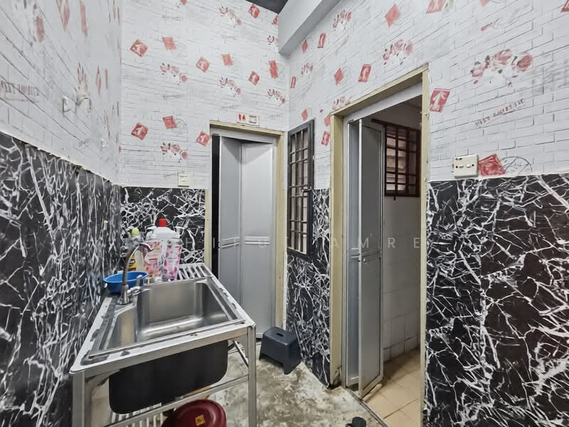 Kedai / Pejabat untuk Disewa di Seksyen 15 (Shah Alam) - Sahiful Amre - Interior - PropertyGuru.com.my