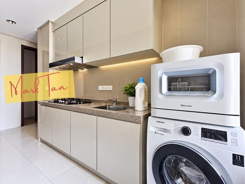Kondominium untuk Dijual di Quayside Seafront Resort Condominiums - Mark Tan - Kitchen - PropertyGuru.com.my
